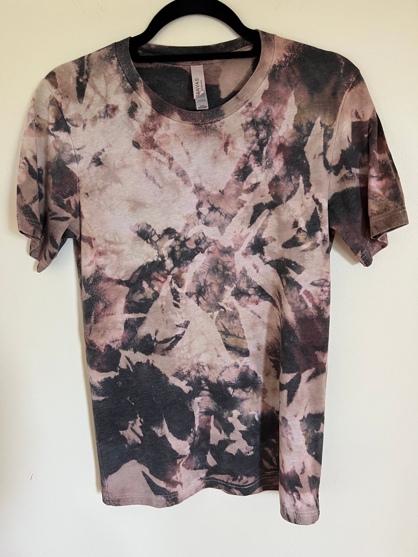 classic t-shirt (S)
