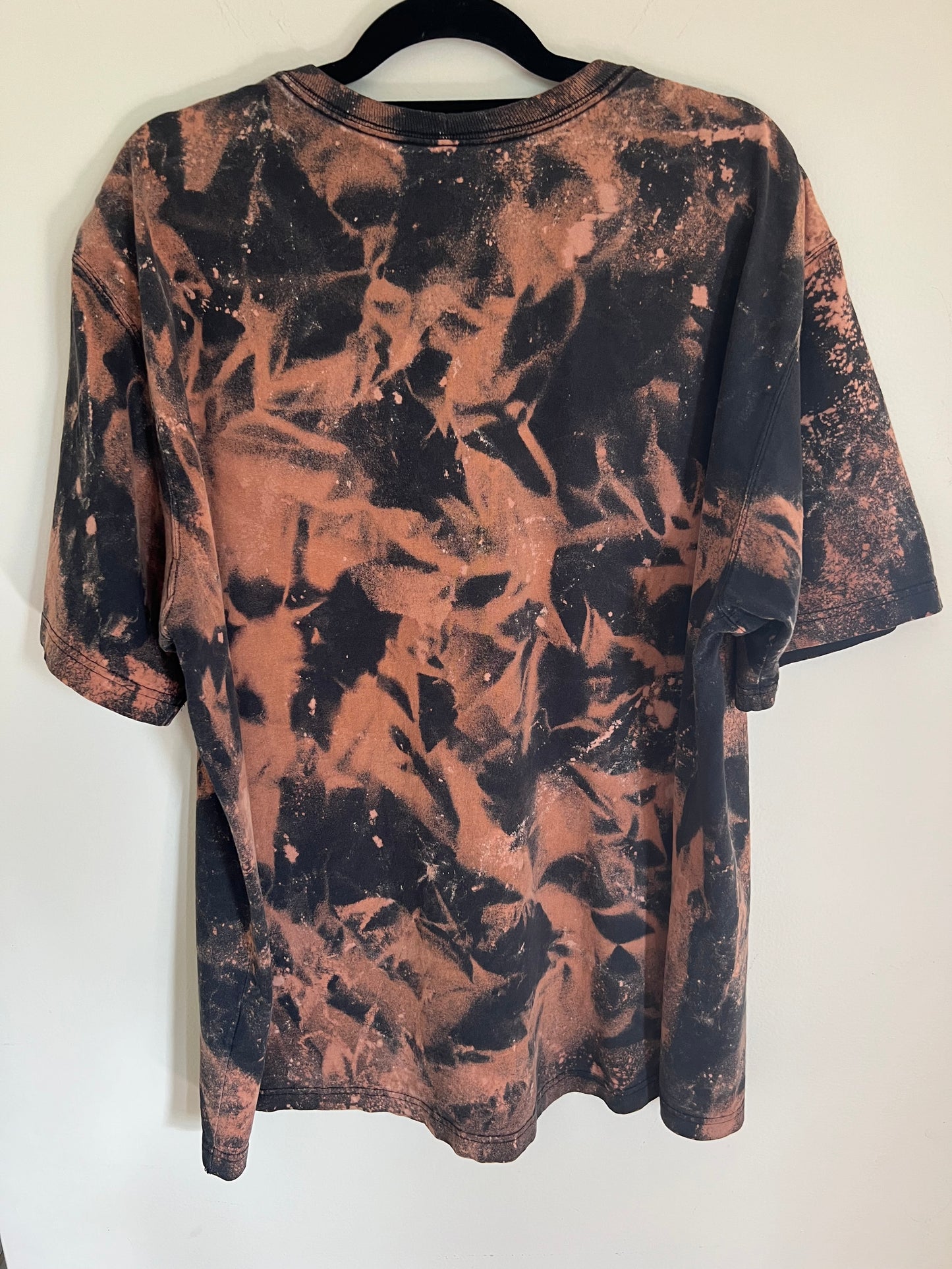 upcycled carhart t-shirt (XL)