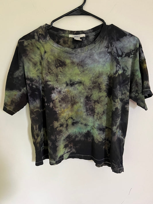 DARK DREAMS UPCYCLED CROPPED TEE