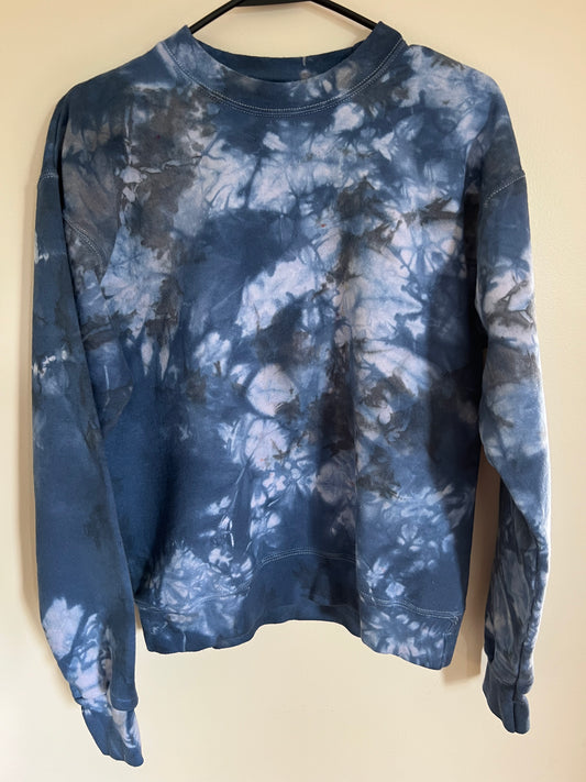 classic crewneck sweatshirt (S)
